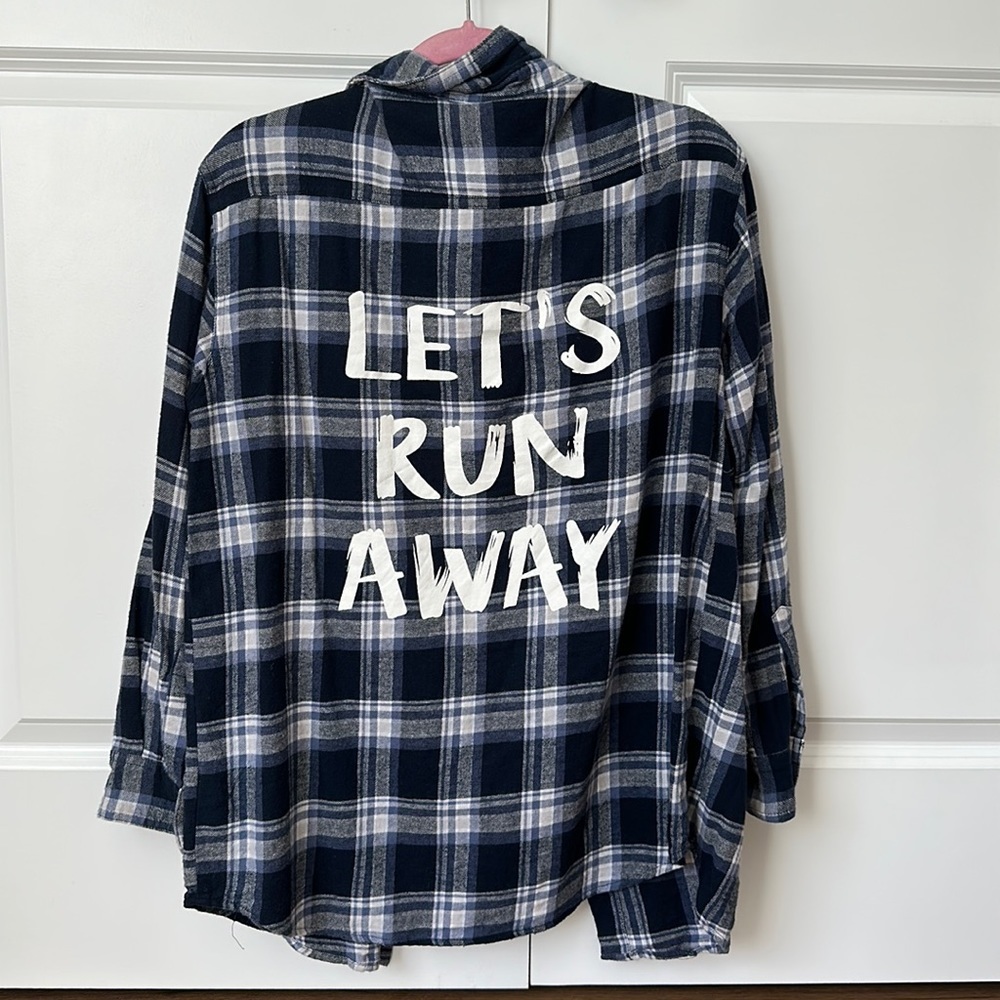 Vintage Blue Forever 21 “LETS RUN AWAY” Medium Flannel 💙